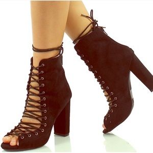 black booties by viviglam